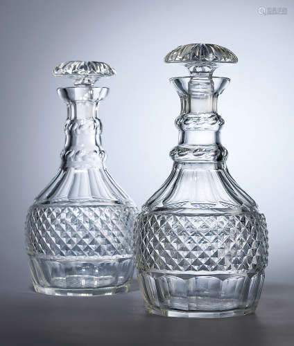 20世纪 英国雕刻玻璃酒瓶 （一对）