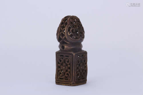 A Chinese Gilt Bronze Seal