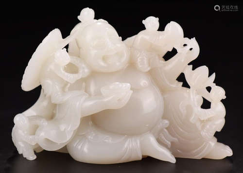 A HETIAN JADE CHILDREN PLAY WITH BUDDHA ORNAMENT