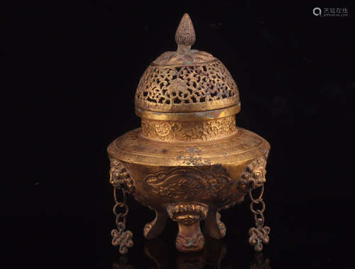 A GILT BRONZE BEAST DESIGN THREE-LEGGED BURNER INCENSE