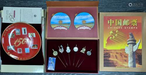香港郵政150週年紀念瓷碟、中國郵票冊(2002年珍藏版)、民族藝術工藝品 (套三)