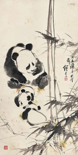 刘继卣（1918～1983） 1976年作 熊猫 立轴 设色纸本