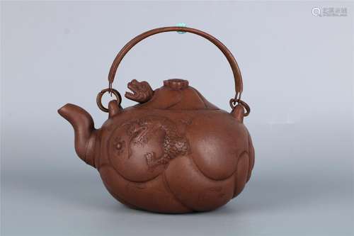 A FINELY CHINESE DRAGON CARVED YIXING TEAPOT BY â€˜ZHU