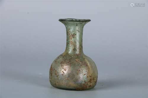 A CHINESE GLASS BOTTLE, TANG DYNASTY