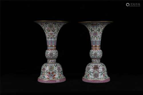 A PAIR OF CHINESE FAMILLE ROSE VASES, QIANLONG PERIOD,