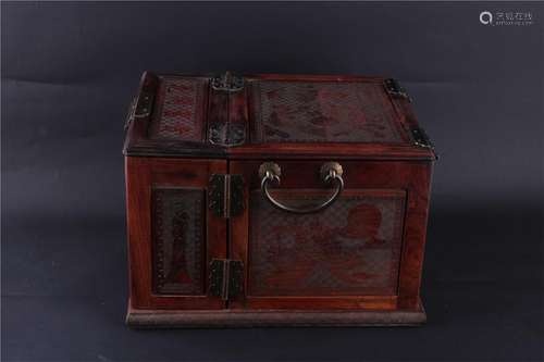 A CHINESE ROSEWOOD BOX, QING DYNASTY