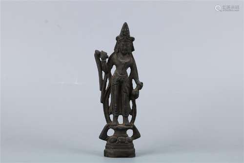 A CHINESE BRONZE GUANYIN STATUE, FIVE DYNASTY