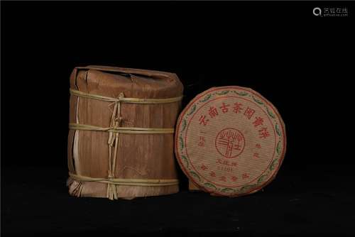 A CHINESE RARE VINTAGE PU ER TEA, 2006 YEAR PACKAGED