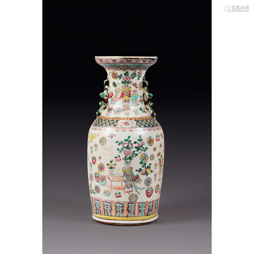 VASE GUANYIN