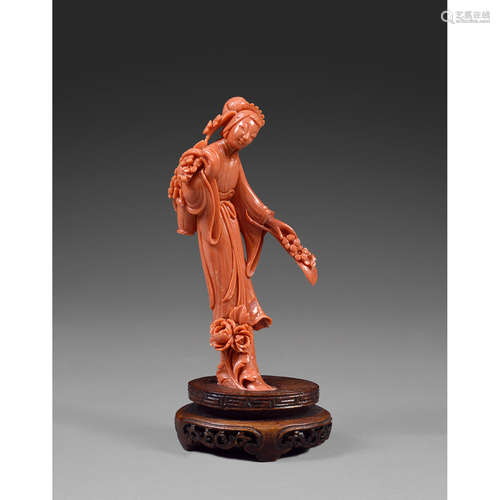 ~ STATUETTE DE JEUNE FEMME