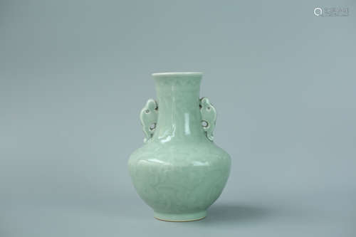 A CYAN-BLUE PORCELAIN EAR VASE