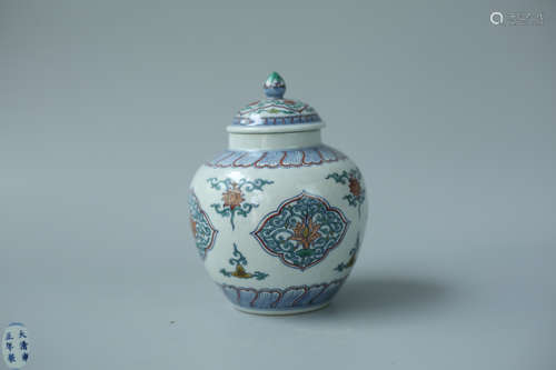 A DOUCAI JAR WITH COVER