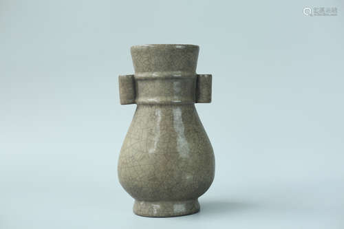 A GE YAO PIERECED-EAR VASE