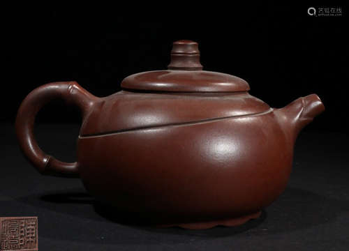 A ZISHA TEAPOT WITH MINGYUAN CHEN MARK