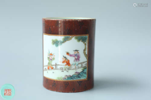 A FAMILLE ROSE BRUSH POT OF POETRY PATTERN