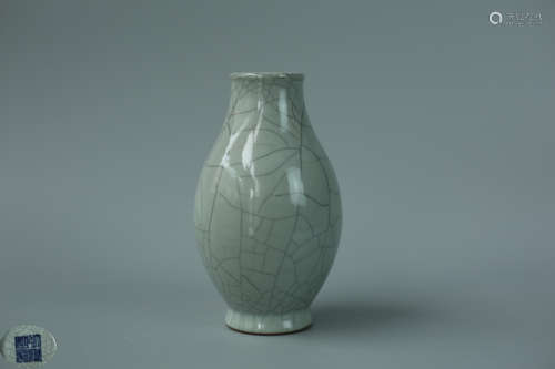 A GE YAO VASE