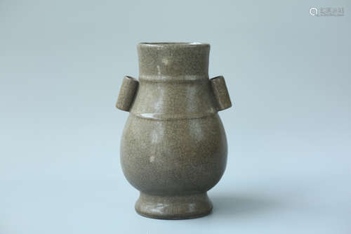 A GE YAO PIERECED-EAR VASE