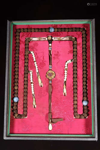 A CHENXIANG WOOD ROSARY