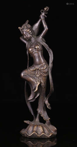 A BRONZE CASTED FEITIAN FIGURE SHAPED STATUE