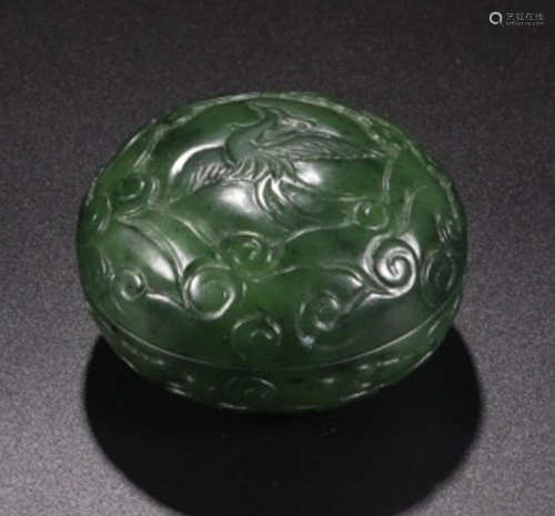 A HETIAN GREEN JADE CARVED PHOENIX PATTERN INK BOX