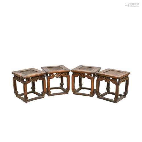 SET OF 4PCS OF CHINESE HUANGHUALI SQUARE STOOLS