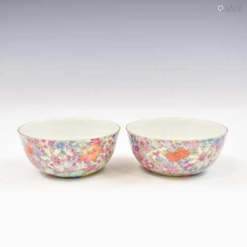 PAIR QIANLONG MILLE FLEUR BOWLS