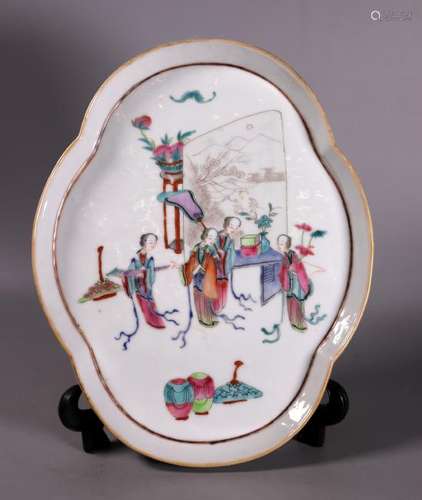 Chinese 19 C Enameled Porcelain Quatrefoil Tray