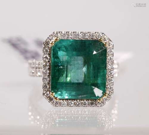 AGL & AIG Certified 10.03ct Emerald 18K Ring