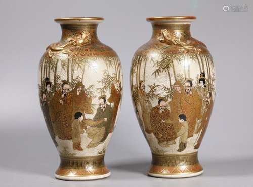 Mirror Pair Japanese Hododa Satsuma Vases