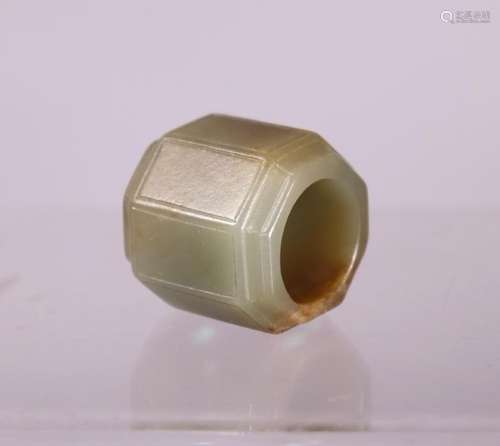 Chinese Ming Dynasty Jade Octagon Ring