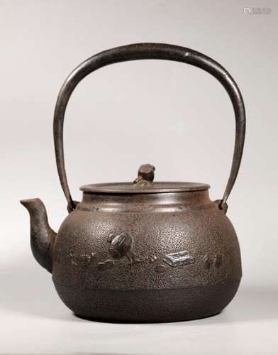 Large Japanese Cast Iron Tetsubin Teapot