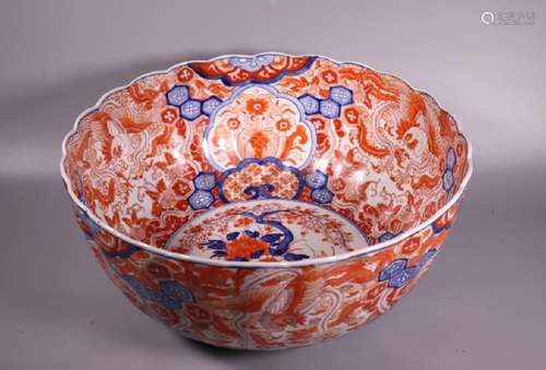 Large 19 C Japanese Imari Fluted Centerpiece Bowl