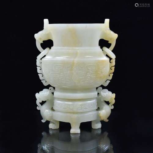 JADE ZUN VASE