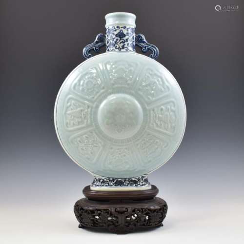 QIANLONG BLUE & DOUQING MOON VASE