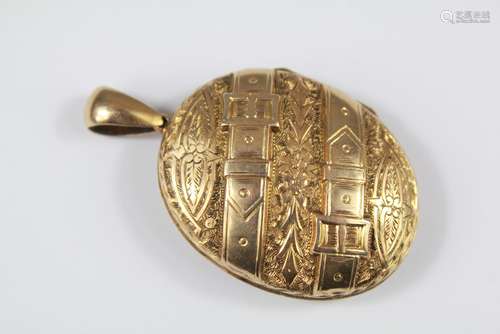 A Victorian Oval Yellow Metal Locket