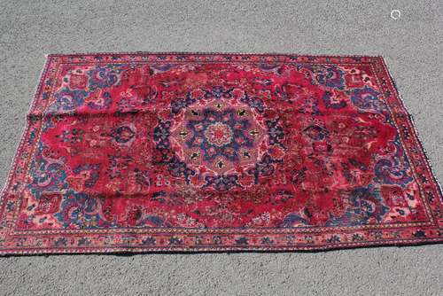 An Antique Mashad Carpet (nr 96)