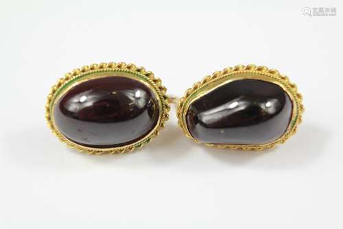 A Pair of Antique 9ct Gold Cabochon Garnet Earrings