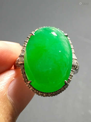 AN ICY ZHENGYANG GREEN JADEIET RING