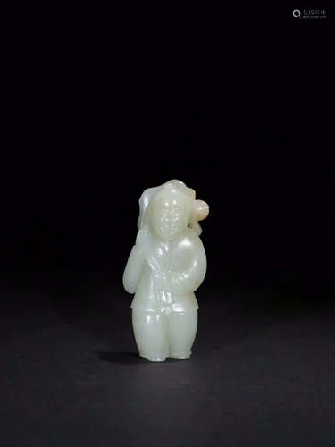 A HETIAN JADE FIGURE SHAPED ORNAMENT