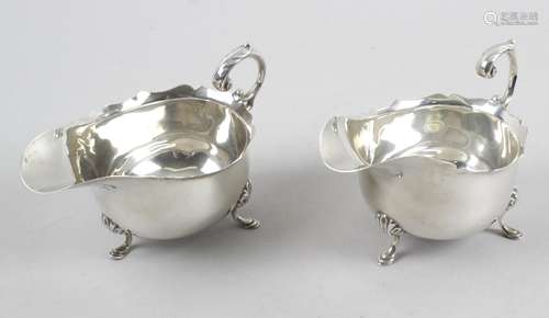 A pair of Edwardian silver sauce boats,