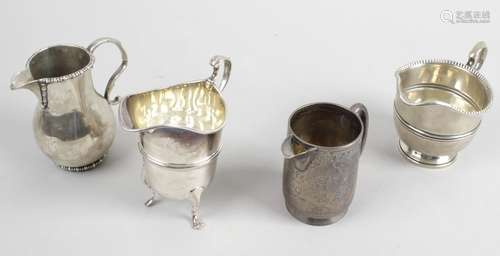 A Victorian silver cream jug,