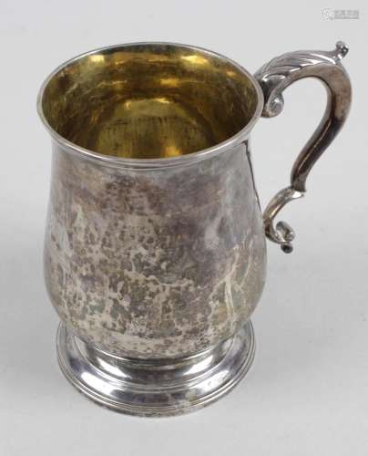 A George III plain silver mug,