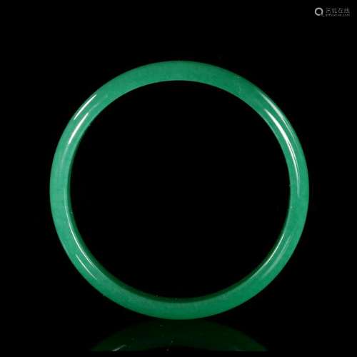 Chinese Jadeite Bangle