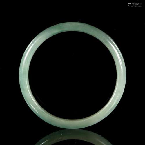 Chinese Jadeite Bangle