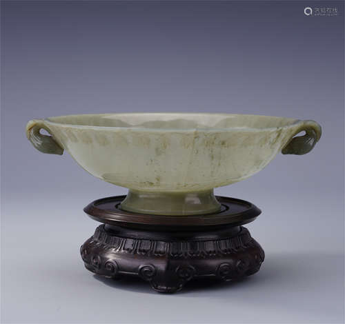 CHINESE CELADON JADE BOWL