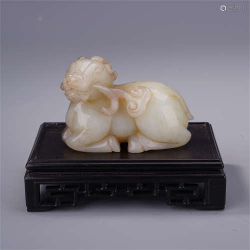 CHINESE ANCIENT JADE DEER WITH LINGCHI