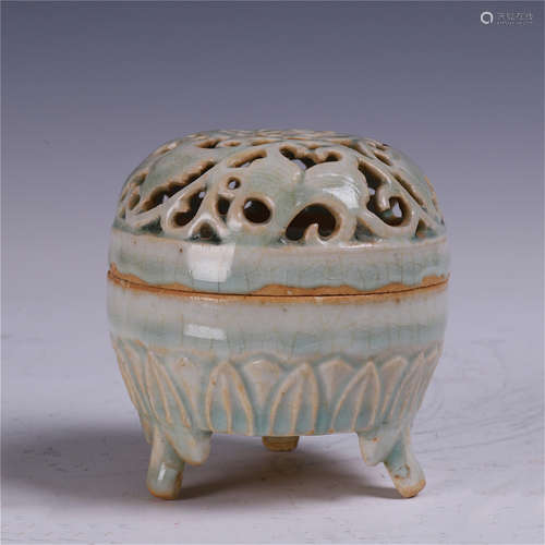 CHINESE PORCELAIN YUE WARE BLUE GLAZE INCENSE CAGE