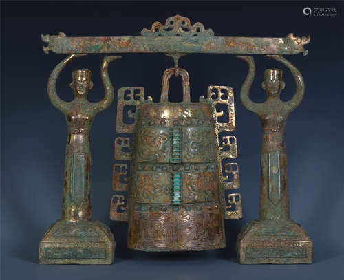 CHINESE GILT BRONZE BELL WITH FIGURES RISED HANG BAR