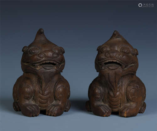 PAIR OF CHINESE BAMBOO ROOT CARVED BEASTS