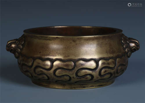 CHINESE BRONZE CLOUD DECOR ROUND CENSER